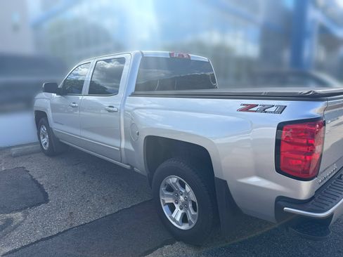 Used 2018 Chevrolet Silverado 1500 LT w/ All Star Edition AWD/4WD image 4