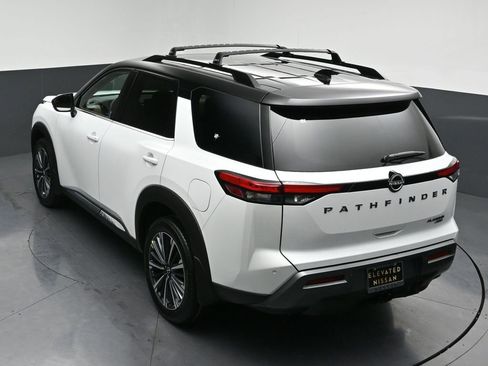 New 2026 Nissan Pathfinder Platinum w/ Lighting Package AWD/4WD image 28