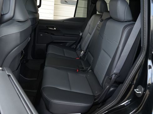 Used 2025 Lexus GX 550 Luxury+ w/ Accessory Package (2T) image 24