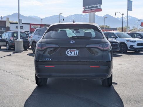 Used 2025 Honda HR-V LX image 7