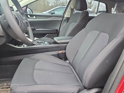 Used 2022 Kia K5 LXS image 10