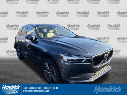 Used 2021 Volvo XC60 T5 Momentum w/ Premium Package