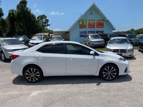 Used 2019 Toyota Corolla SE FWD image 6
