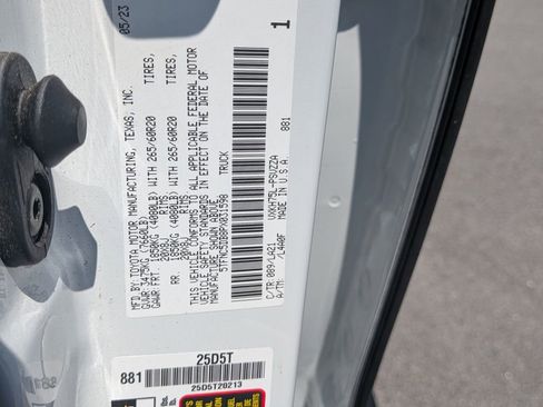 Used 2023 Toyota Tundra Platinum AWD/4WD image 27