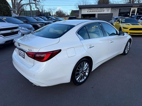 Used 2019 INFINITI Q50 Luxe w/ Essential Package (3.0T Luxe) AWD/4WD image 9