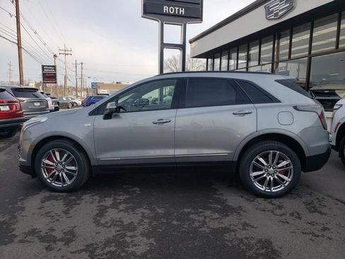 New 2026 Cadillac XT5 Sportv w/ LPO, Floor Liner Package AWD/4WD image 3