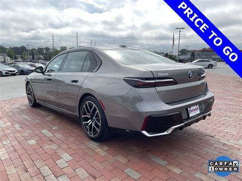 Used 2024 BMW 740i image 34