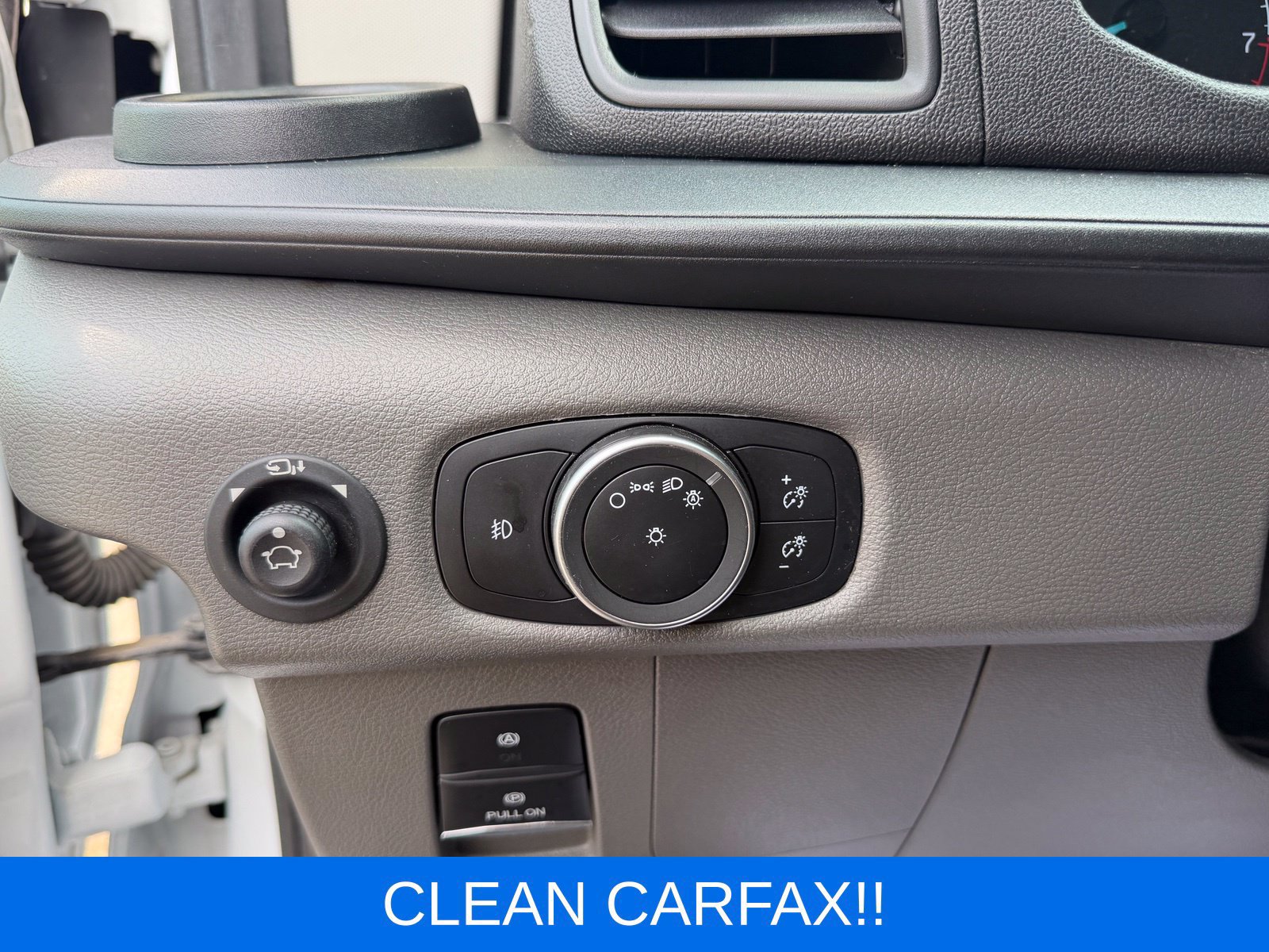 Used 2023 Ford Transit 350 XLT RWD image 13