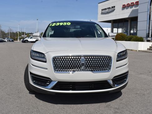 Used 2020 Lincoln Nautilus Reserve image 4