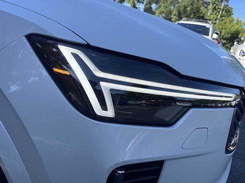 Certified 2026 Volvo XC90 T8 Plus w/ Protection Package Premier AWD/4WD image 47