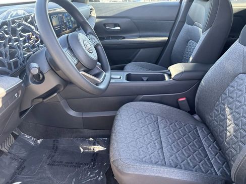 New 2026 Nissan Kicks SV image 14