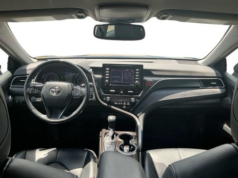 Used 2023 Toyota Camry SE w/ Convenience Package FWD image 17