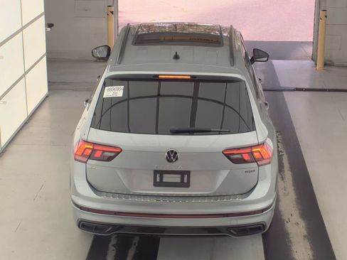 Used 2022 Volkswagen Tiguan SE R-Line image 7