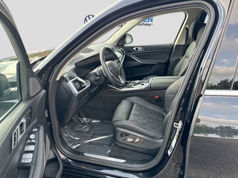 Used 2025 BMW X7 xDrive40i AWD/4WD image 10