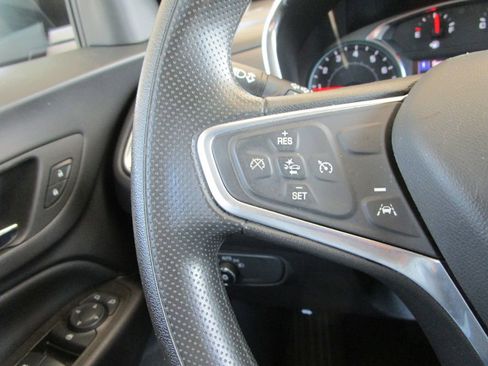 Used 2023 Chevrolet Equinox LT w/ LPO, Floor Liner Package FWD image 32
