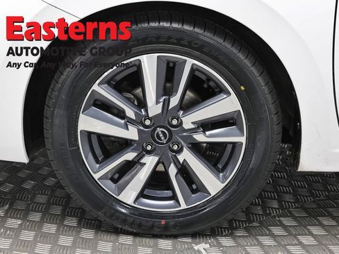 Used 2024 Nissan Versa S w/ S Plus Package FWD image 31