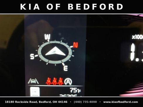 Used 2024 Kia Sportage EX AWD/4WD image 16