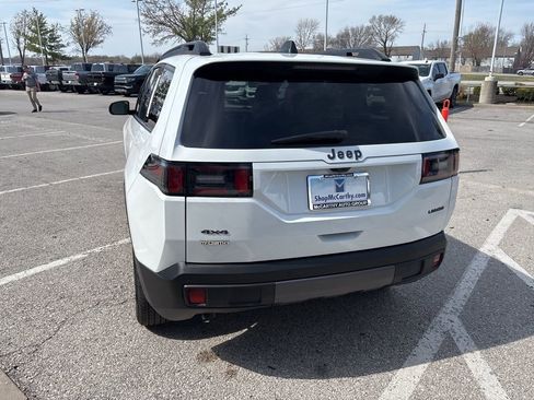 New 2026 Jeep Cherokee Laredo AWD/4WD image 22