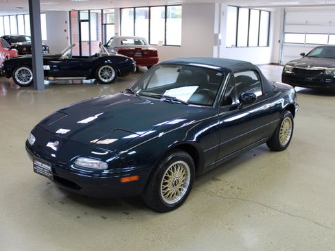 Used 1996 MAZDA MX-5 Miata image 14