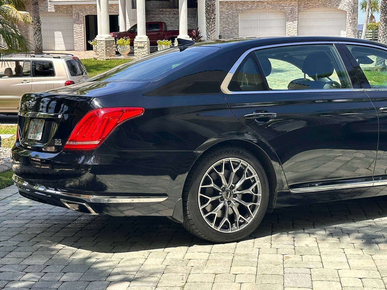 Used 2017 Genesis G90 5.0 Ultimate AWD/4WD image 6