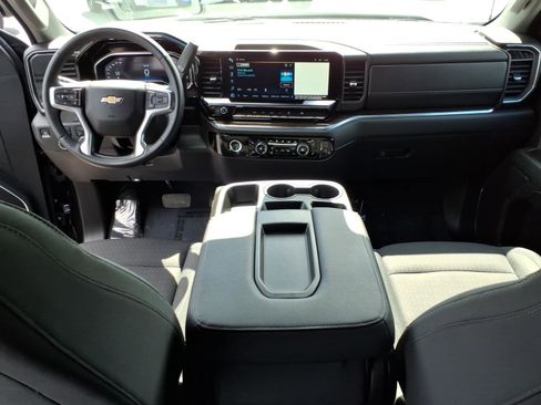 Used 2024 Chevrolet Silverado 1500 LT AWD/4WD image 12