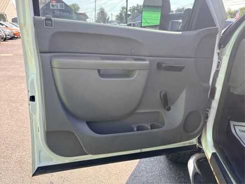 Used 2013 GMC Sierra 2500 W/T AWD/4WD image 19