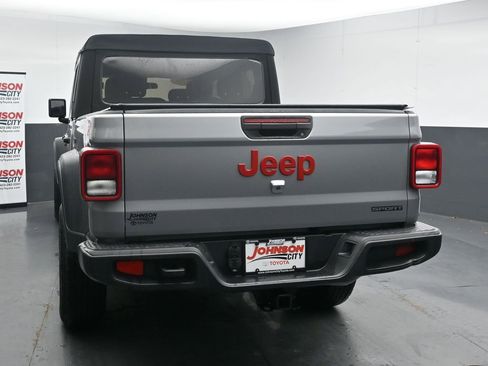 Used 2020 Jeep Gladiator Sport w/ Quick Order Package 24S AWD/4WD image 7