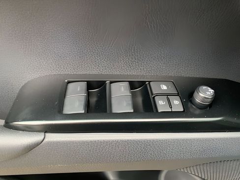 New 2026 Toyota Camry SE FWD image 11
