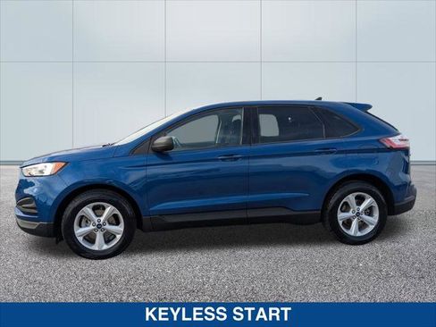 Used 2020 Ford Edge SE image 2