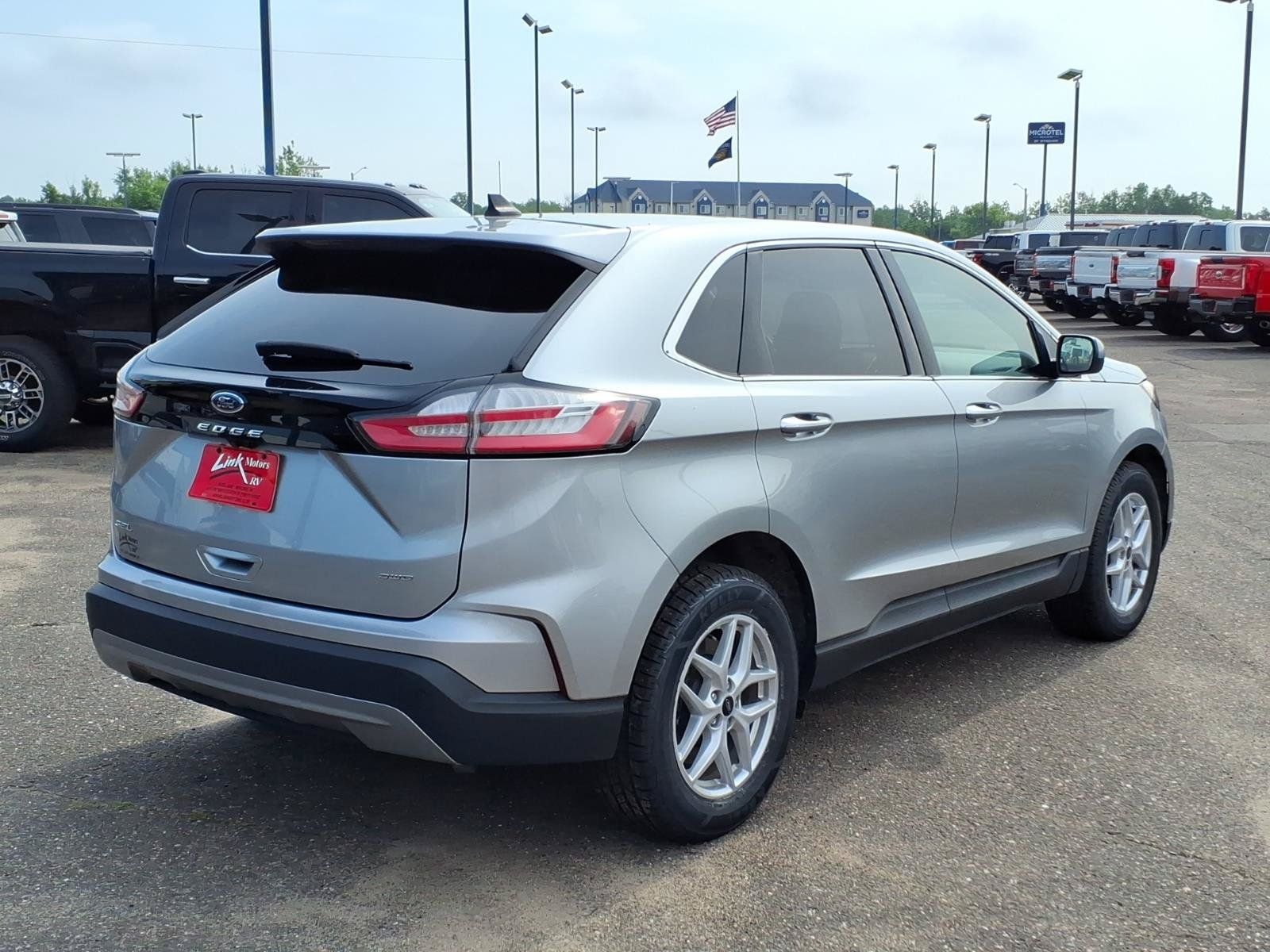 Certified 2024 Ford Edge SEL AWD/4WD image 6