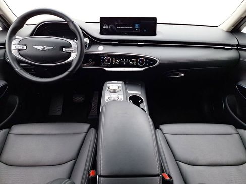 Used 2022 Genesis GV70 2.5T image 13