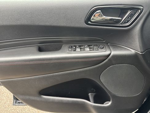 Used 2023 Dodge Durango GT image 9