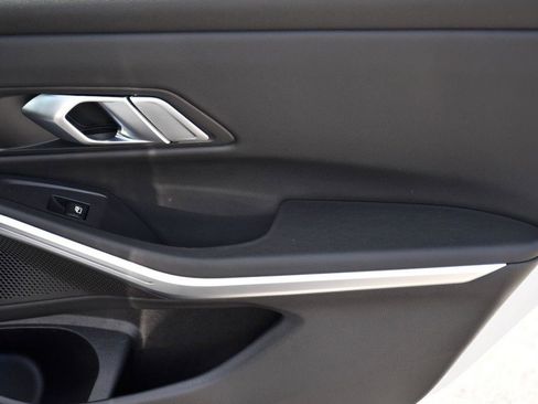 Used 2022 BMW 330i Sedan w/ Premium Package 2 image 15