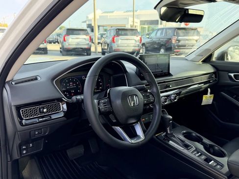 Used 2023 Honda Civic Touring image 17