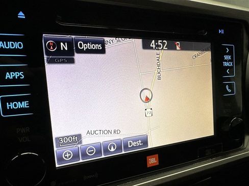 Used 2016 Toyota Tacoma Limited image 27