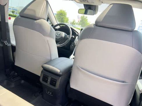 Used 2021 Toyota RAV4 XLE Premium FWD image 13