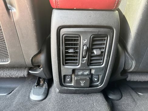 Used 2021 Dodge Durango R/T w/ Tow 'N Go Package AWD/4WD image 32