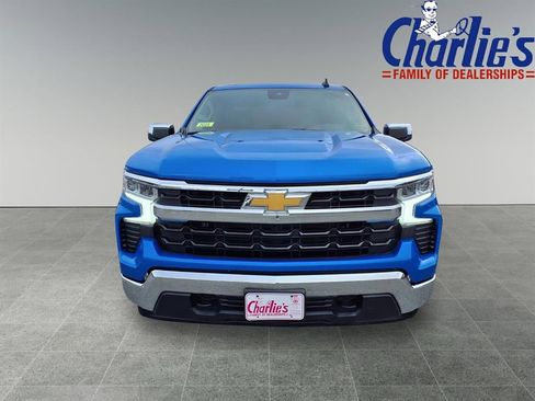 Used 2025 Chevrolet Silverado 1500 LT image 2