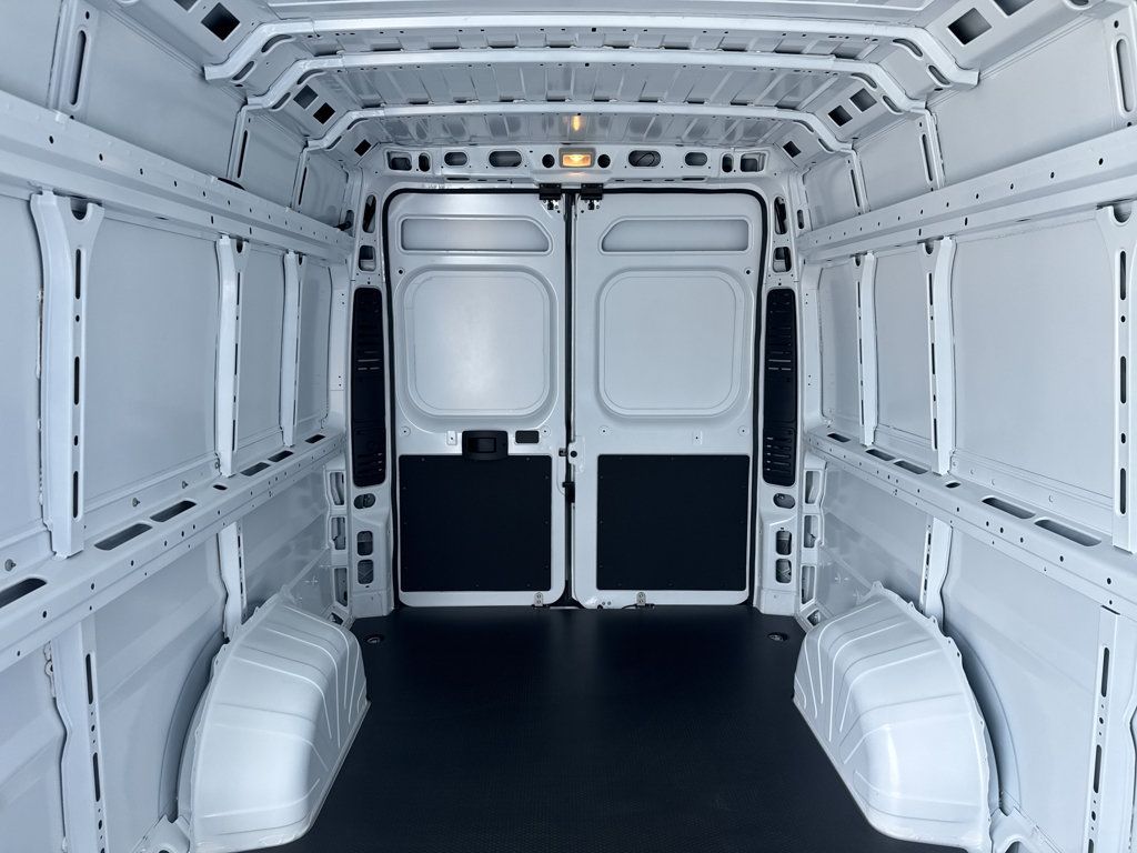New 2026 RAM ProMaster 3500 FWD image 7
