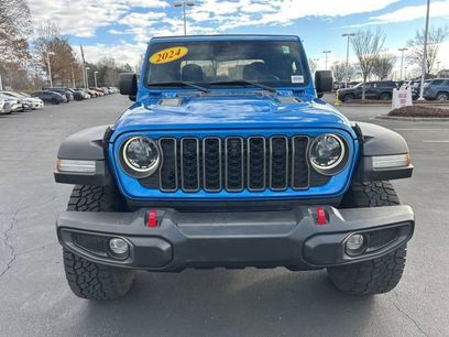 Used 2024 Jeep Gladiator Rubicon w/ Technology Group
