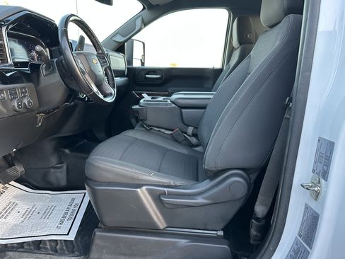 Certified 2024 Chevrolet Silverado 2500 LT image 17