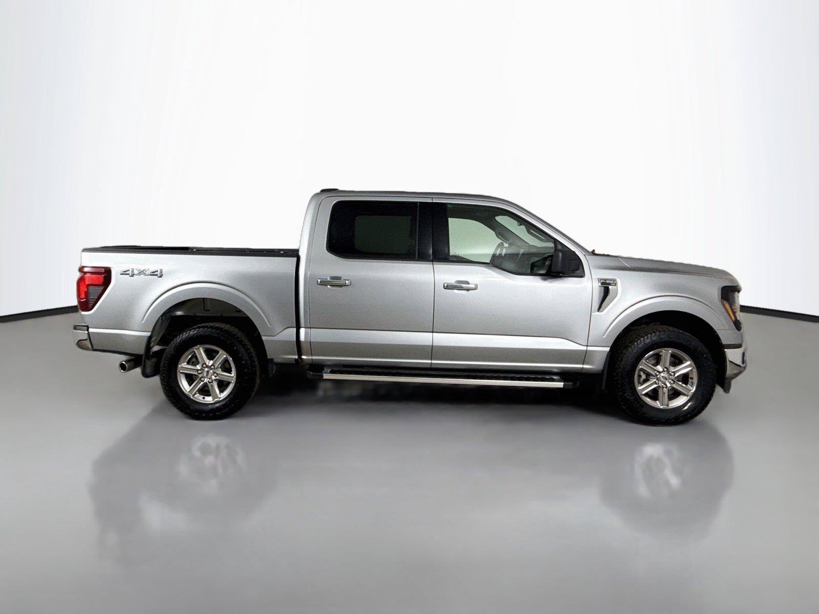 Used 2024 Ford F150 XLT AWD/4WD image 16