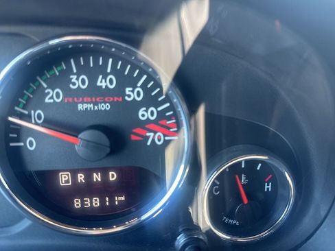 Used 2015 Jeep Wrangler Rubicon image 37