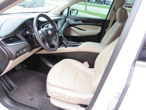 Used 2021 Buick Enclave Essence w/ Sport Touring Edition FWD image 13