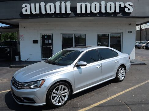 Used 2019 Volkswagen Passat 2.0T Wolfsburg w/ Wheels & Sunroof Package FWD image 1