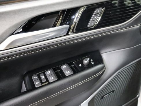 New 2025 Jeep Wagoneer Series II w/ Convenience Group I image 11