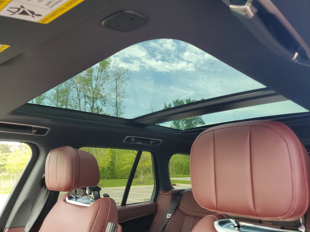 New 2026 Land Rover Range Rover SE AWD/4WD image 11