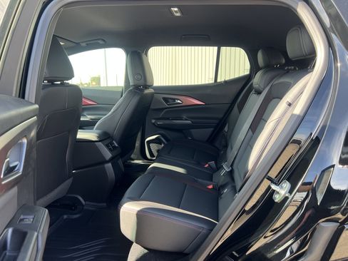 New 2026 Chevrolet Equinox EV RS image 9