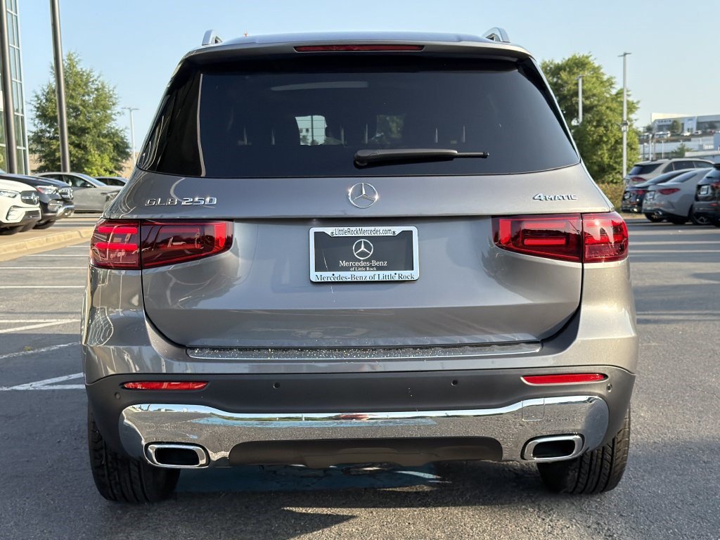 Certified 2026 Mercedes-Benz GLB 250 4MATIC image 4