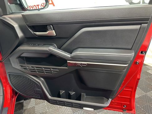 Used 2024 Toyota Tacoma image 11